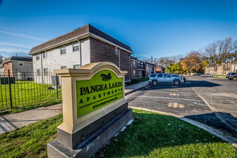 Pangea Lakes 13300 S Indiana Ave Apartments Chicago Exterior