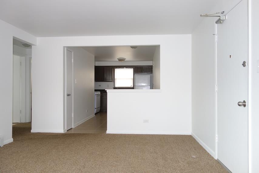 14020 S School St Apartments Chicago Living Room