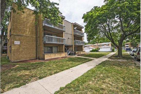 13905 S Clark St Apartments In Riverdale Il Pangea Real Estate