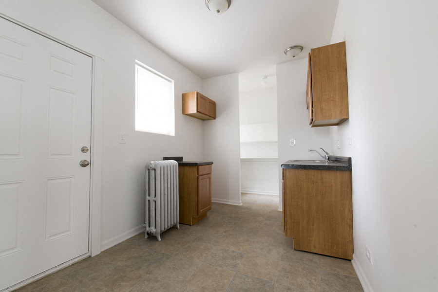 1010 S 2nd Ave Apartments Chicago Kitchen