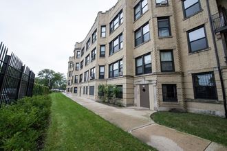 5130 S Martin Luther King Dr Apartments Chicago Exterior