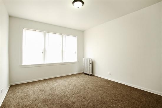 8256 S Loomis Apartments Chicago Living Room