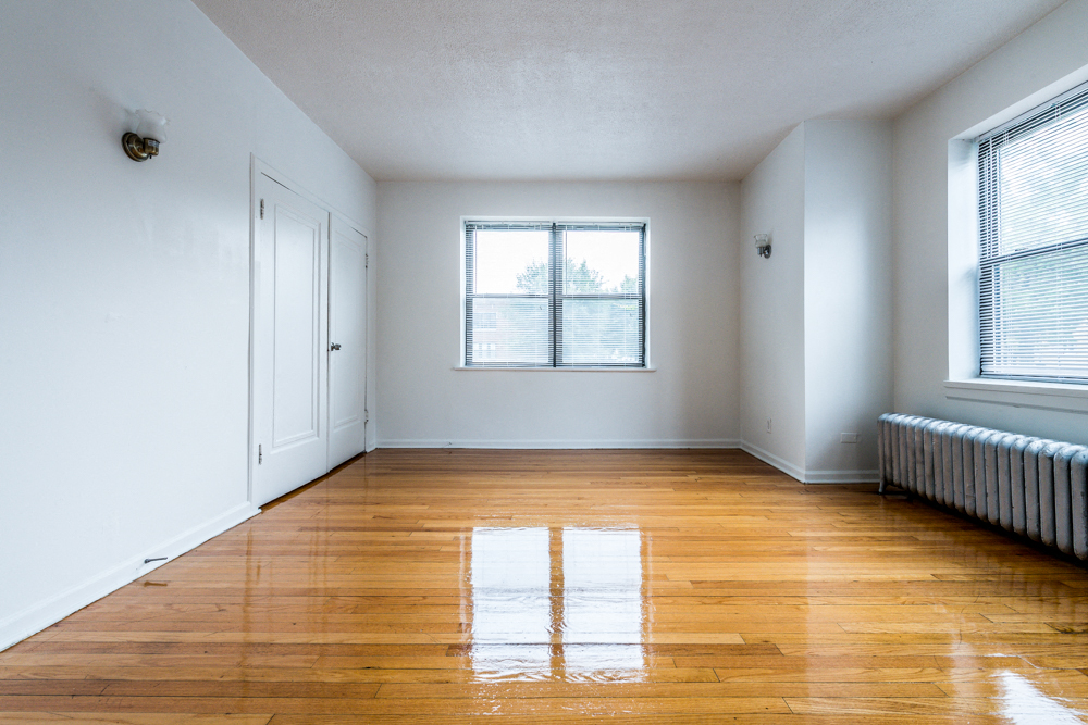 Brainerd Apartments for rent in Chicago | 8951 S Ada Living Room