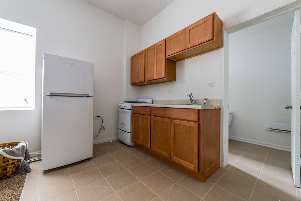 5501 W Washington Blvd Apartments Chicago 1 Bedroom Kitchen