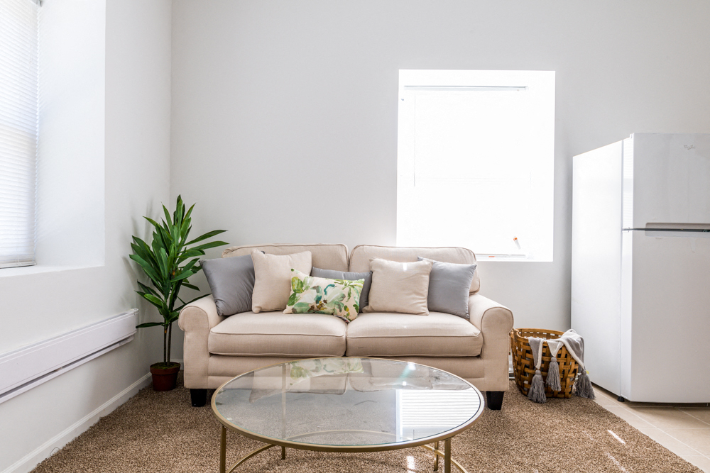 5501 W Washington Blvd Apartments Chicago 1 Bedroom Living Room