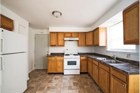 14100 S Tracy Ave Apartments In Riverdale Il Pangea Real Estate
