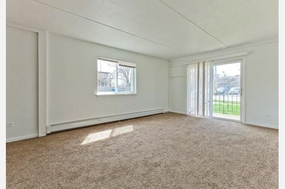 10 W 137th St Apartments In Riverdale Il Pangea Real Estate
