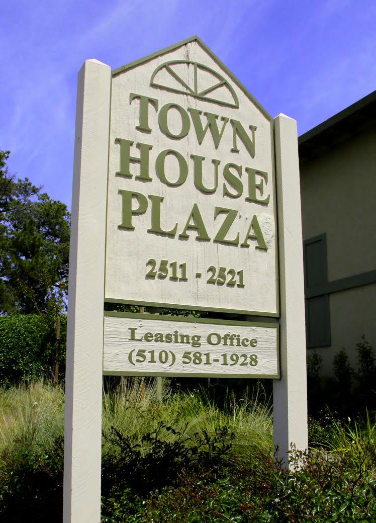 Town House Plaza Sign