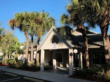 Bear Creek leasing office. - Photo Gallery 2