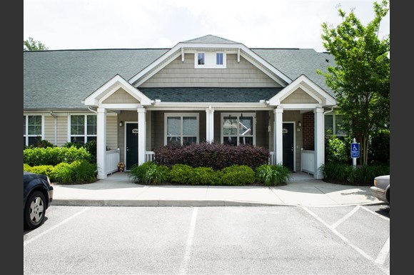 Grand Oaks Family And Senior Affordable Apartments 5301 Grand