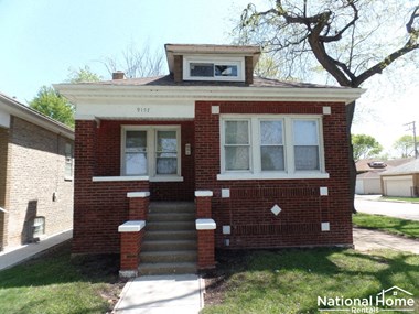 9157 S Racine Ave 3 Beds House for Rent - Photo Gallery 1