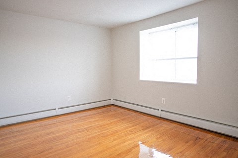 Crestwood Park II Apartments