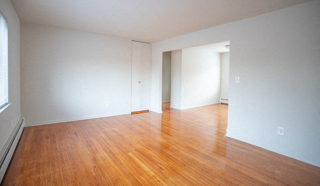 Crestwood Park I Apartments