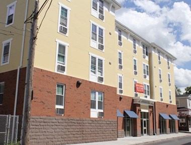 619 South Main St 2 Beds Apartment for Rent