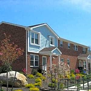 71 Redden Avenue 2-3 Beds Apartment for Rent