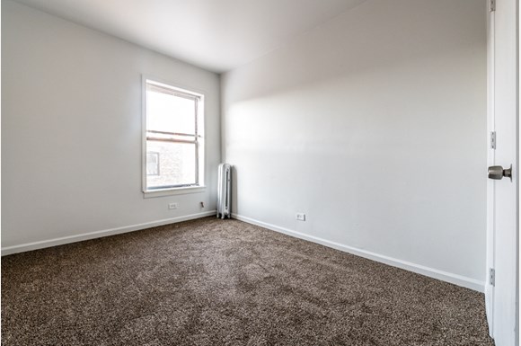 330 N Pine Apartments In Chicago Il Pangea Real Estate