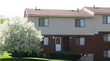 204 Winfield Drive 2-3 Beds Apartment, Townhouse for Rent - Photo Gallery 1