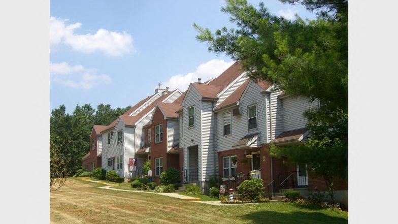 200 Sams Road 2-3 Beds Apartment, Townhouse for Rent - Photo Gallery