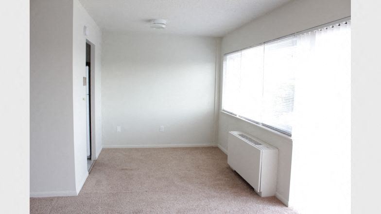 410 East Main Street Studio-2 Beds Apartment for Rent - Photo Gallery