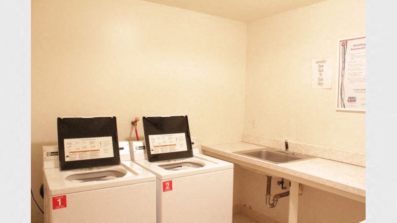 Victoria Towers Apartments photo