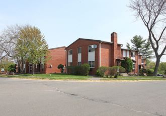 63 Stoneycrest Drive 1-3 Beds Apartment, Townhouse for Rent - Photo Gallery