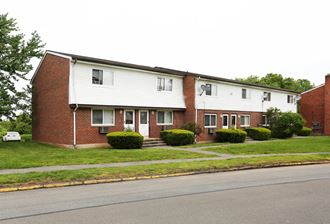 63 Stoneycrest Drive 1-3 Beds Apartment, Townhouse for Rent - Photo Gallery