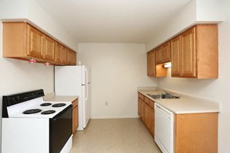 63 Stoneycrest Drive 1-3 Beds Apartment, Townhouse for Rent - Photo Gallery