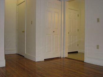 Apartments In Worcester Ma From 742 Café 270 272 Pleasant St Studio 2 Beds Apartment For Photo Gallery 1