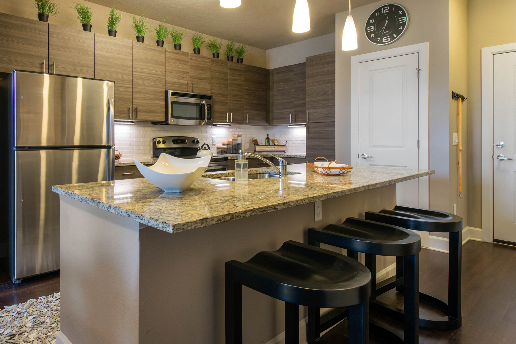 Lake Vue Apartments, 7119 Sand Lake Reserve Drive, Orlando, FL - RENTCafé