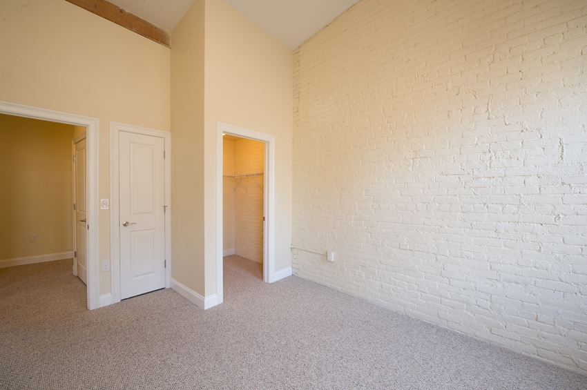 412 Broadway Studio-2 Beds Apartment for Rent - Photo Gallery