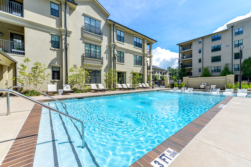 Residences of Chastain pool.