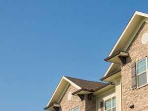 Foxland Crossing apartment exterior.