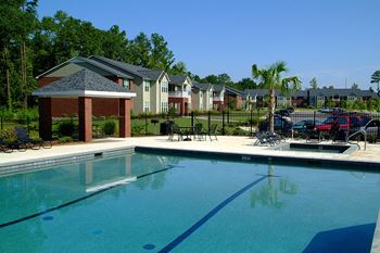 swimming pool and sun deck