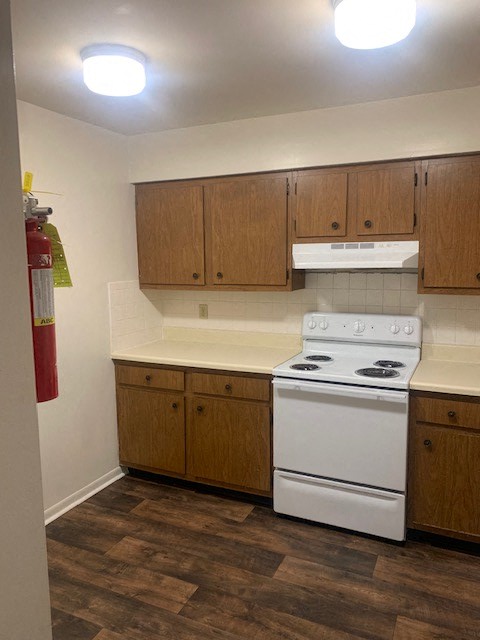 kitchen with appliances