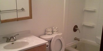 1202 Main Street 2 Beds Apartment for Rent - Photo Gallery 3