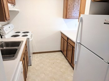 1831 S Park St Studio-2 Beds Apartment for Rent - Photo Gallery 5