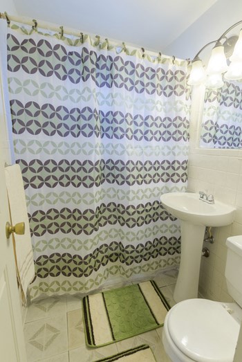 7535 West 8th Place 2 Beds Apartment for Rent - Photo Gallery 2