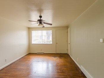 7535 West 8th Place 2 Beds Apartment for Rent - Photo Gallery 5
