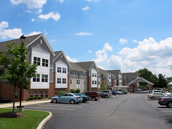1850 S Seneca Ave 2 Beds Apartment, Affordable for Rent - Photo Gallery 2