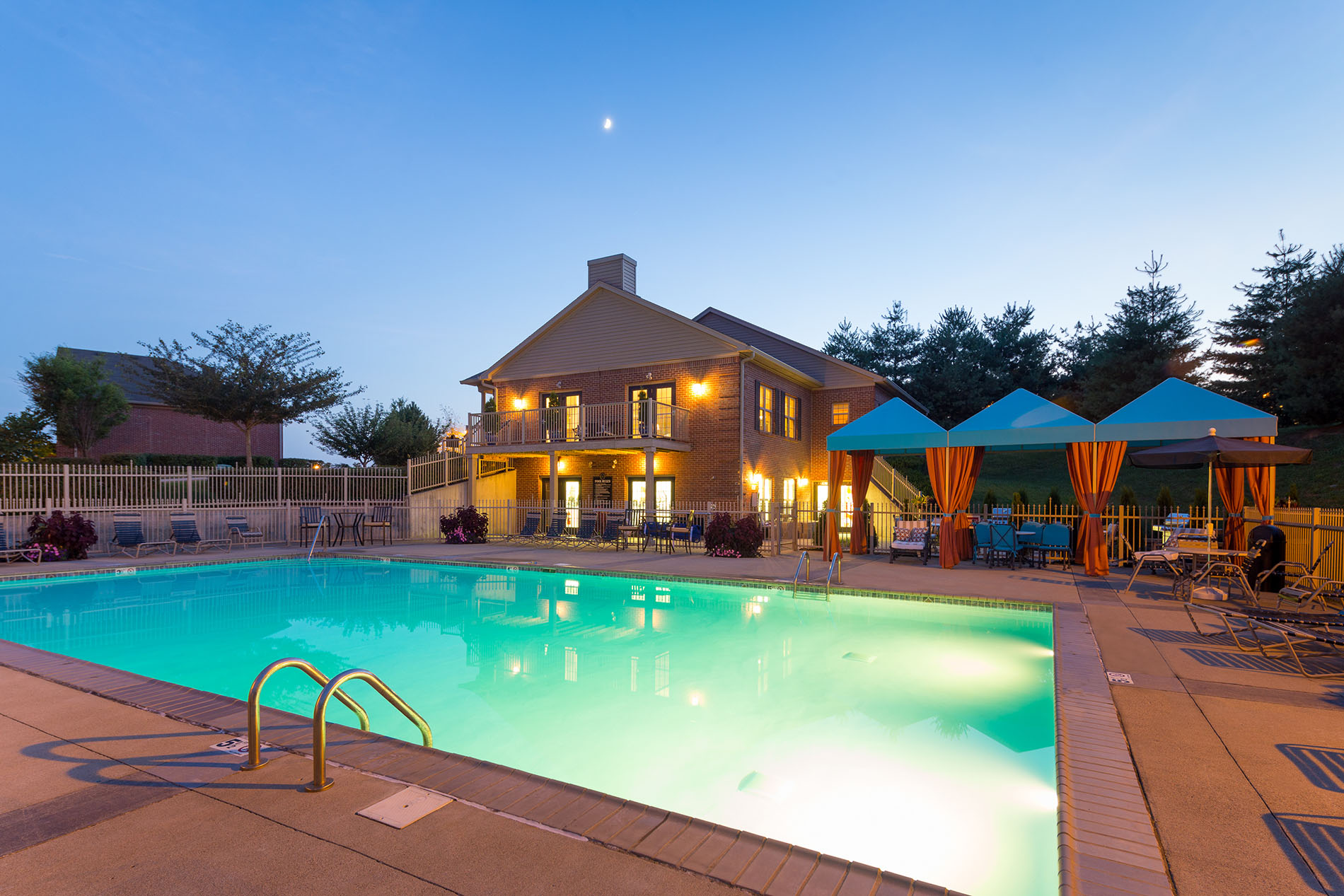 2 Bedroom Apartments in KY Wyndamere Apartments