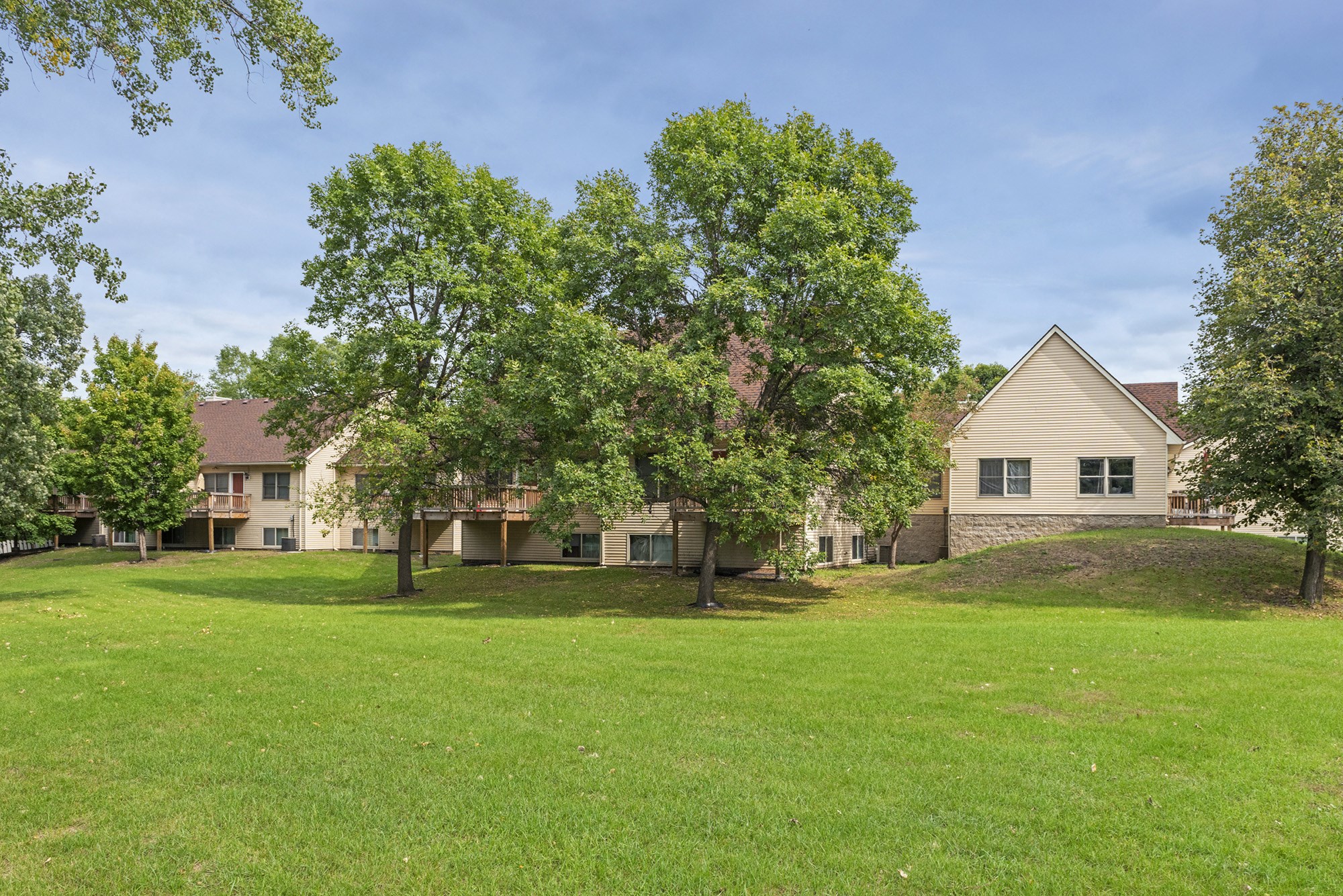 Bloomington Family Townhomes, 9808 Nord Drive, Bloomington, MN RentCafe