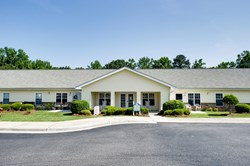 Ravenwood Crossing Apartments, 640 Ravenwood Drive, Rocky Mount, NC