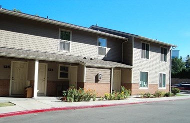 1220 Grand Ave 1-3 Beds Apartment for Rent - Photo Gallery 1