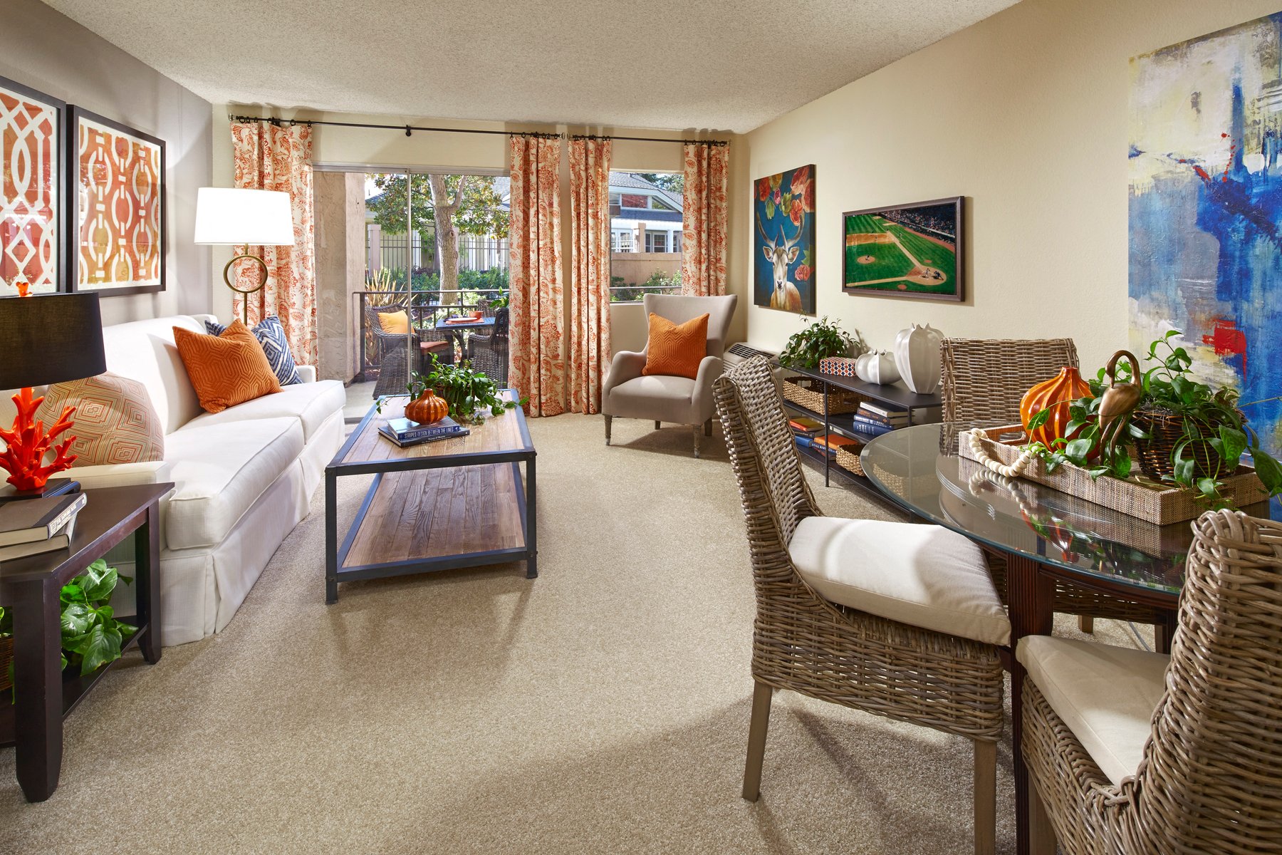 Nine-foot or vaulted ceilings, huge patio or balcony