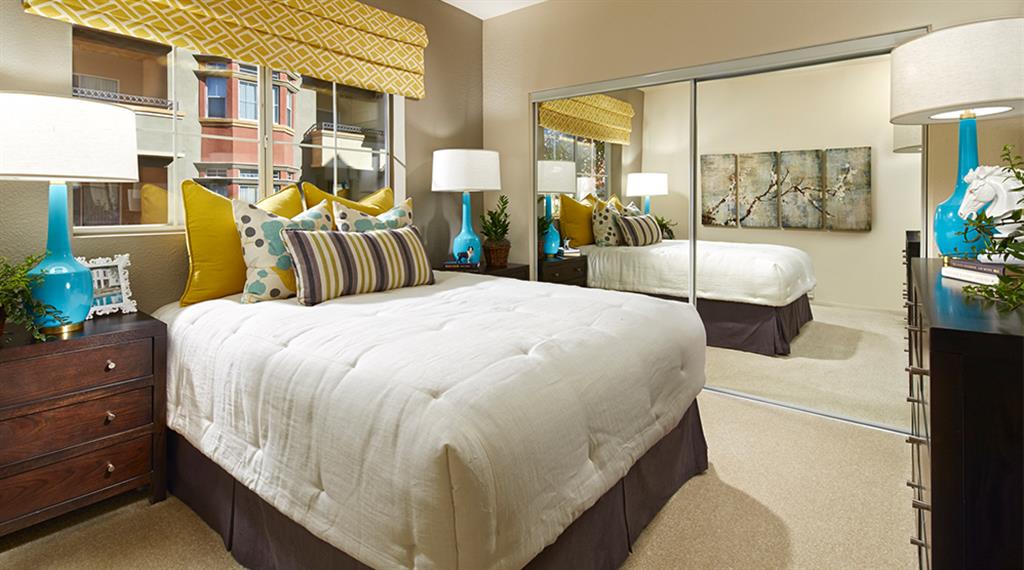 walk-in closets, oval garden bathtubs, full-sized washer/dryer, heat and air conditioning