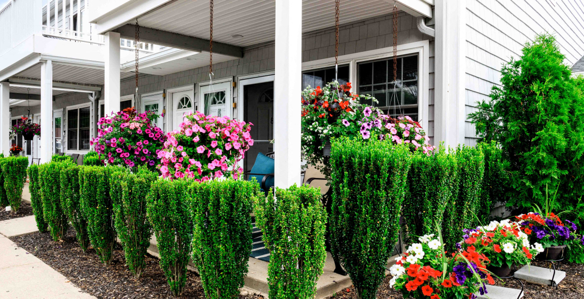 Courtyard Green Space at Southwood Luxury Apartments, North Amityville, New York