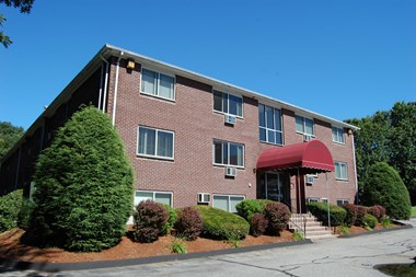 18 East Meadow Lane Studio-2 Beds Apartment for Rent