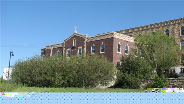 Ouellette Apartments