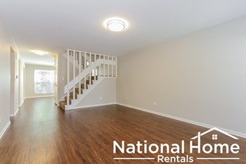 310 Oakwood Lane 3 Beds House for Rent - Photo Gallery 2