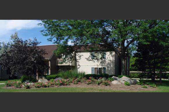 Genesee Village Apartments, 3200 Wimbleton Drive, Flint, MI - RENTCafé